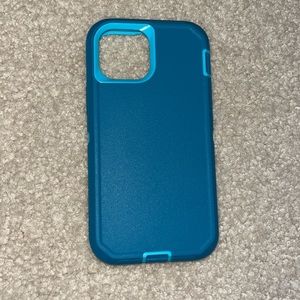Brand new protective iPhone 12/12 pro phone case in Blue